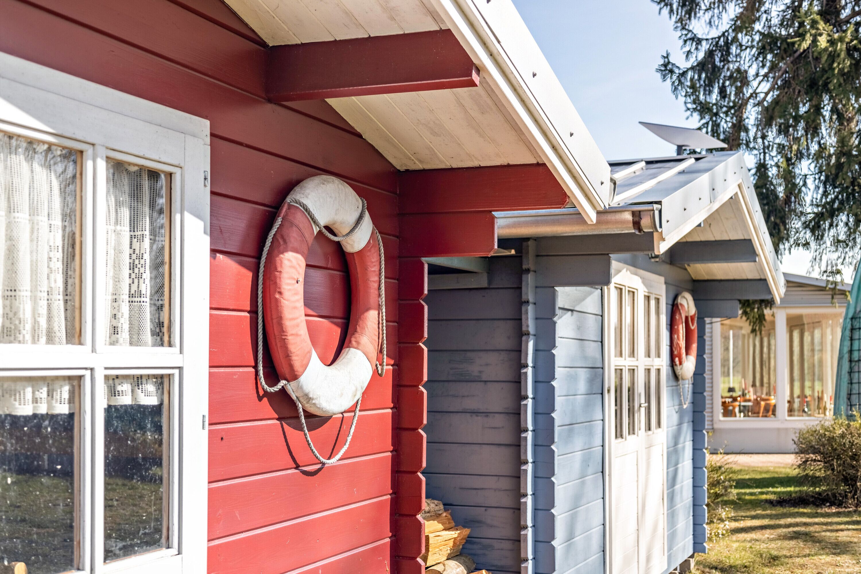 المنطقة المحيطة بالمنشأة