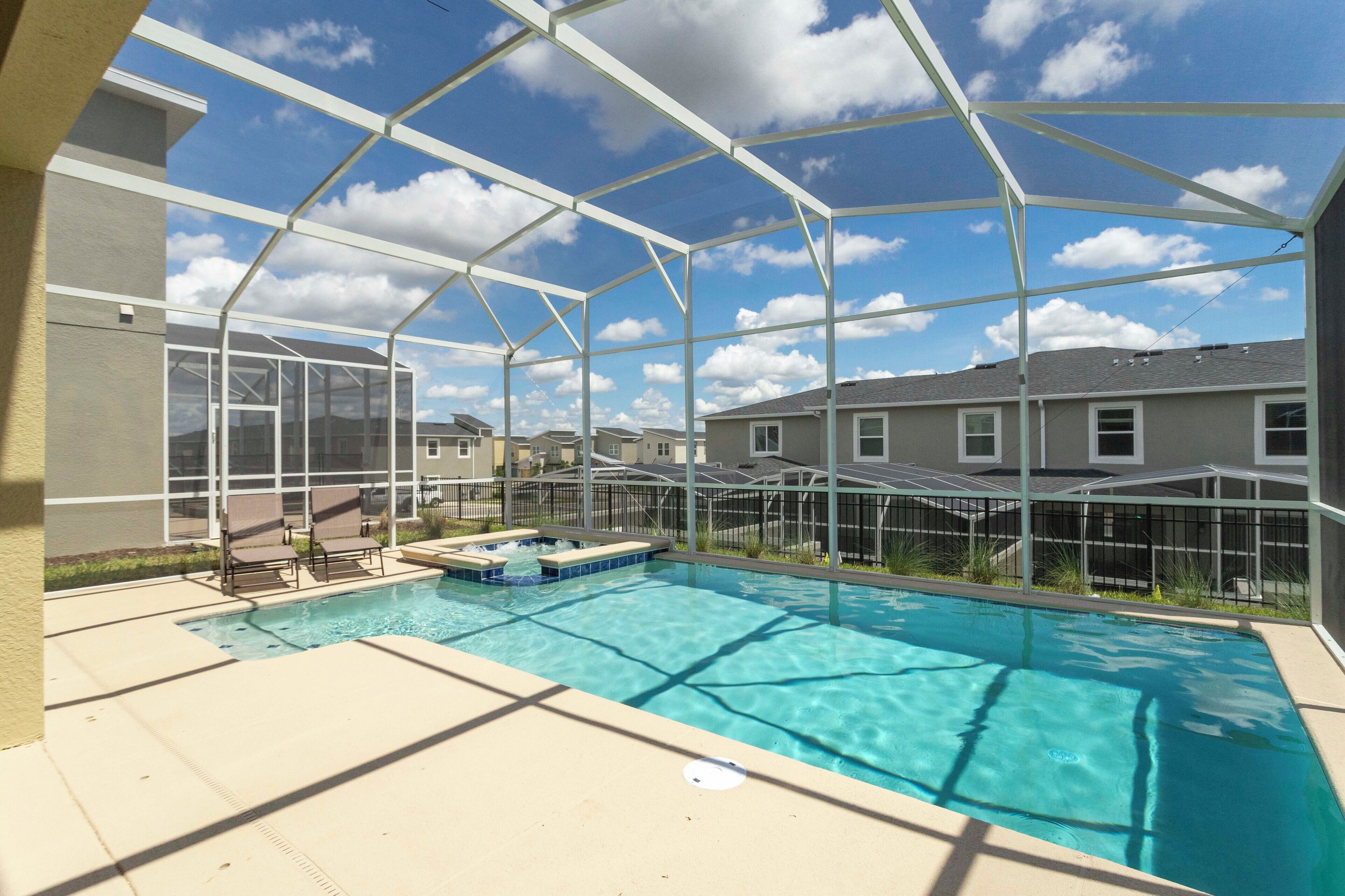 Et oppvarmet basseng