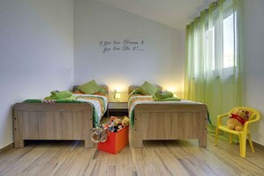 2 bedrooms, WiFi - Villa with pool and barbecue (Ližnjan)