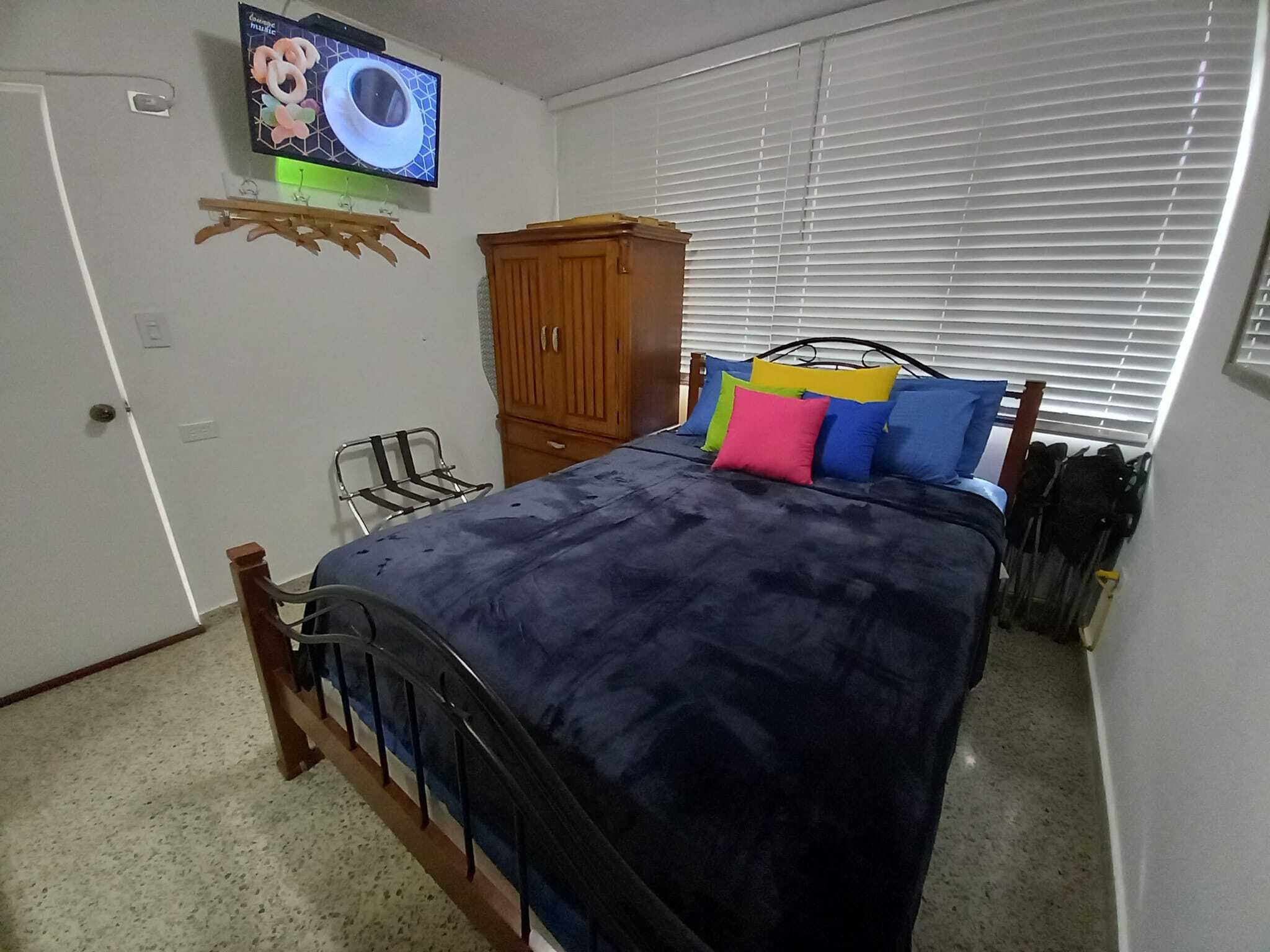 2 bedrooms, in-room safe, desk, iron/ironing board