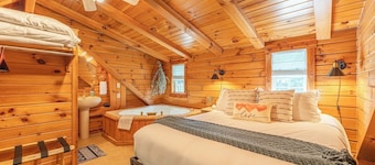 Romantic Amish Country Cabin w/ Hot Tub & Jacuzzi
