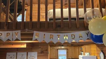 1 多间卧室、熨斗/熨衣板、免费 WiFi、床单