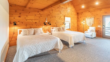 6 bedrooms, iron/ironing board, free WiFi, bed sheets