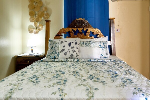 1 bedroom, desk, iron/ironing board, free WiFi