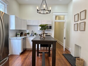 Fridge, microwave, oven, stovetop - 5BR Beautifully Restored New Orleans Home - 7 Minutes to French Quarter! (New Orleans)