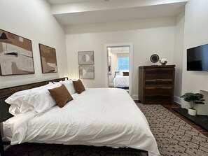 5 bedrooms, desk, iron/ironing board, travel crib - 5BR Beautifully Restored New Orleans Home - 7 Minutes to French Quarter! (New Orleans)