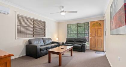 "Klinger House" - Redcliffe Q 4020