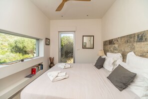4 camere