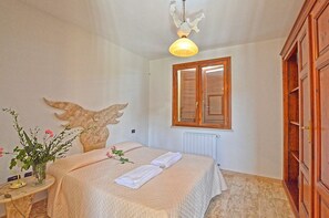 3 camere