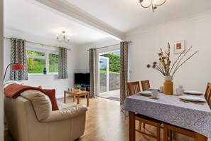 2 bedrooms - St Helens Apartment 2 - Short Walk to Beach (Narberth)