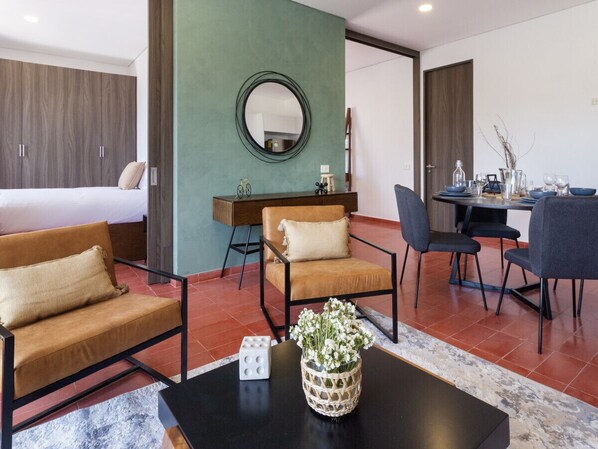 2 bedrooms, free WiFi