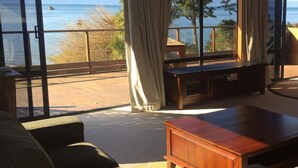 Unclassified image, 5 of 23, button - Beachfront Playground is a large family home with direct beach access (Kaiteriteri)