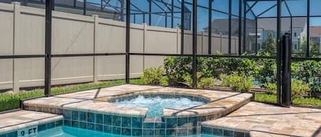 Piscine couverte, piscine chauffée