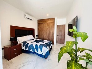 2 habitaciones, tabla de planchar con plancha y wifi gratis 
