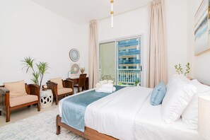 2 bedrooms, Egyptian cotton sheets, premium bedding, down duvets