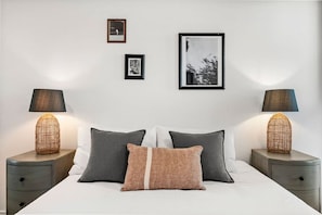 1 bedroom, desk, iron/ironing board, WiFi
