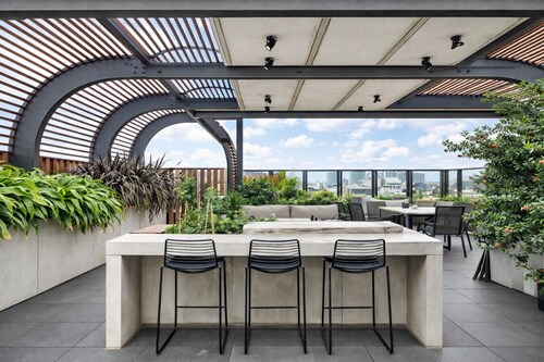 NEW - The Photographers` Gallery