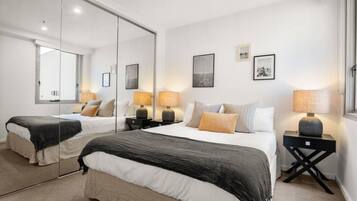 1 bedroom, desk, iron/ironing board, WiFi