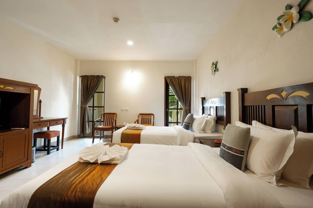 Superior Double or Twin Room, Pool View | 1 bedroom, individually furnished, desk, laptop workspace
