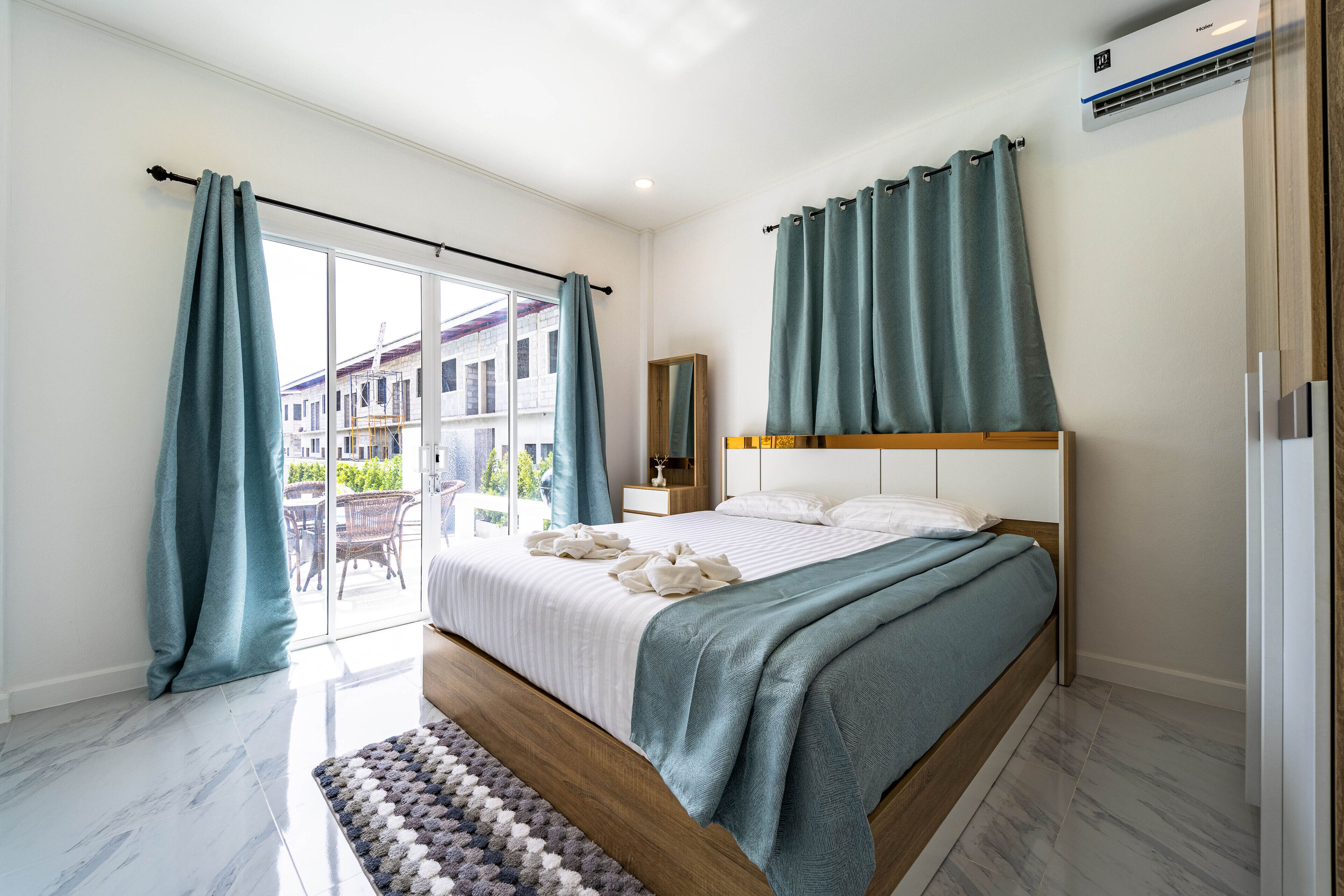 Family Villa | 4 bilik tidur, seterika/papan seterika, Wi-fi percuma 