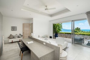 5 Schlafzimmer, Zimmersafe, Schreibtisch, WLAN