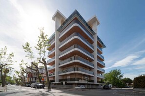 Exterior - 2 - Super Villaggio Planetarium Resort 2 Bedroom Apartment sleeps 6 (Bibione)