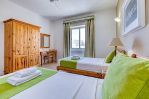 2 chambres, draps fournis