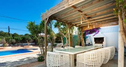 Villa "Can Pep Ramon I" with Private Pool and Wi-Fi