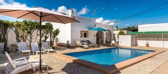 Villa "Can Pep Ramon I" with Private Pool and Wi-Fi