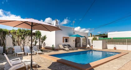 Villa "Can Pep Ramon I" with Private Pool and Wi-Fi