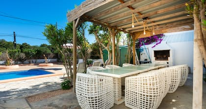 Villa "Can Pep Ramon I" with Private Pool and Wi-Fi