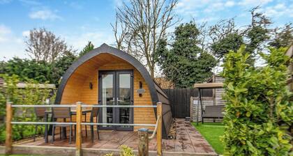 Luxury pod, perfect for two people seeking a romantic and relaxing break.