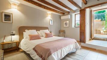 3 chambres, fer et planche à repasser, Wi-Fi gratuit, draps fournis
