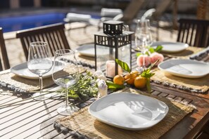 Outdoor dining - Air-Conditioned Holiday Home with Pool, Terrace, Mountain View & Wi-Fi (Sóller)