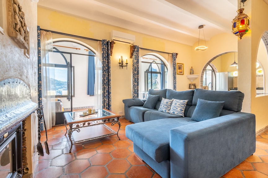 Apartamento 'Petit Palau' Con Vistas Al Mar, Terraza Privada Y Wi-fi - Deyá