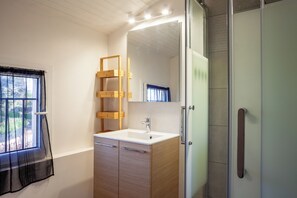 Suihku, hiustenkuivaaja