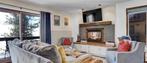 Fernseher, Kamin