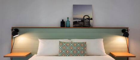 2 habitaciones, tabla de planchar con plancha y ropa de cama