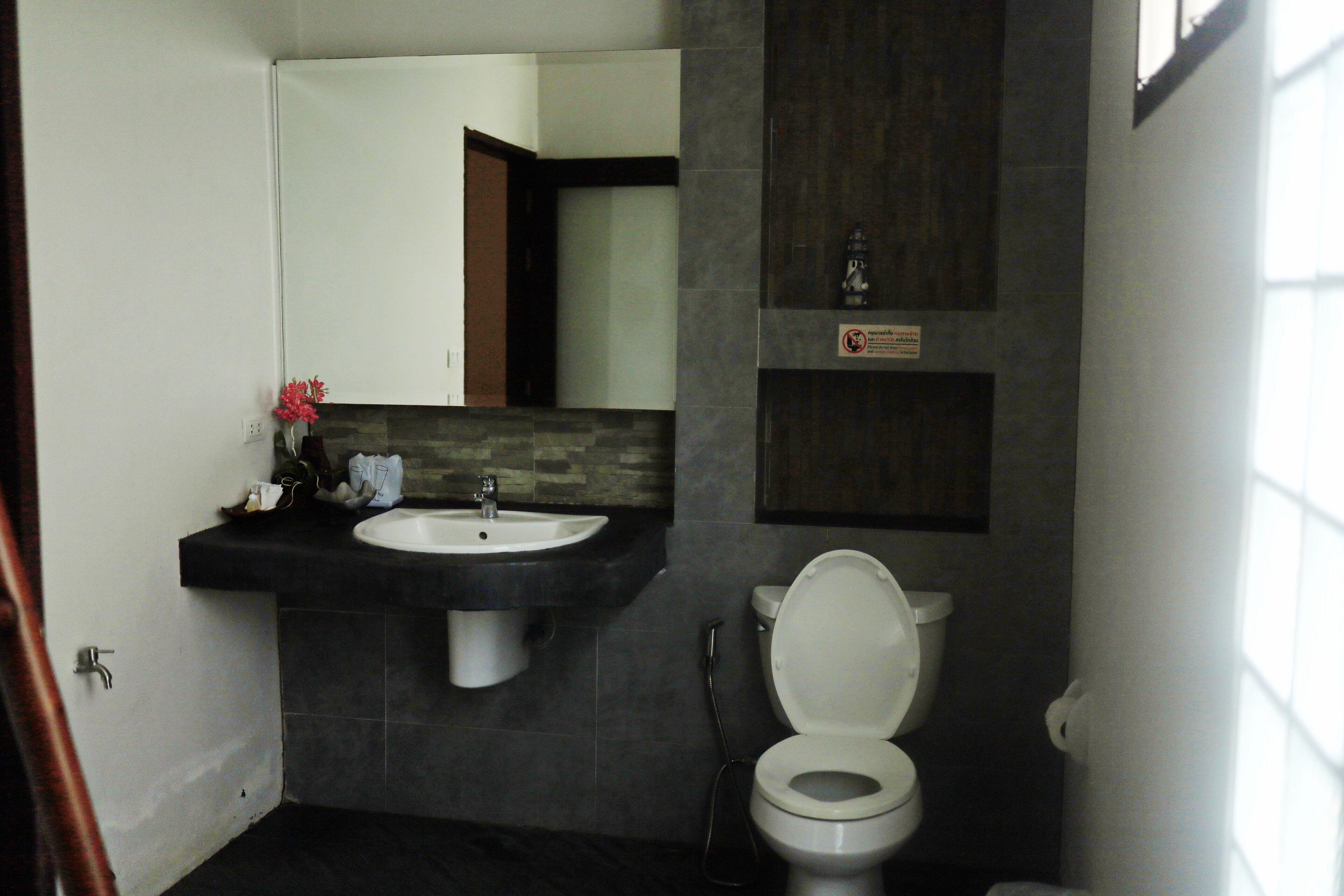 Vila Grand | Kamar mandi | Shower, pancuran hujan, pengering rambut, dan handuk