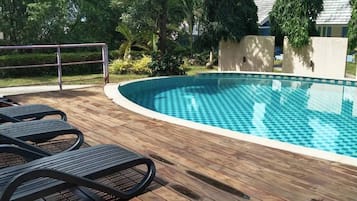 Indoor pool, outdoor pool