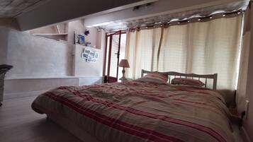 3 chambres, Wi-Fi gratuit, draps fournis