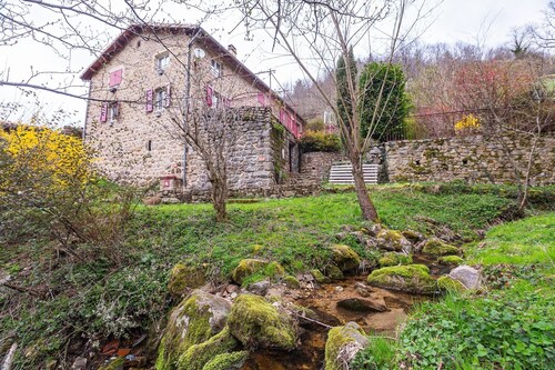 Vacation Home "Le Bramefont" with Private Terrace, Shared Garden & Wi-Fi