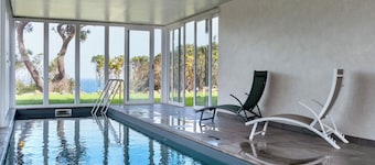 Apartment "Rocha do Mar 2" with Sea View, Shared Pool & Wi-Fi