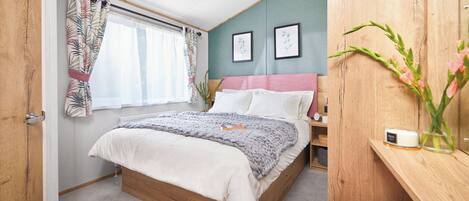 3 Schlafzimmer, Bügeleisen/Bügelbrett