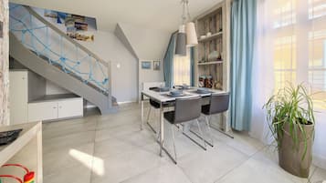 Apartamento (15) | Opções para refeição no quarto