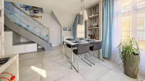 Appartement (15) | Restauration dans la chambre