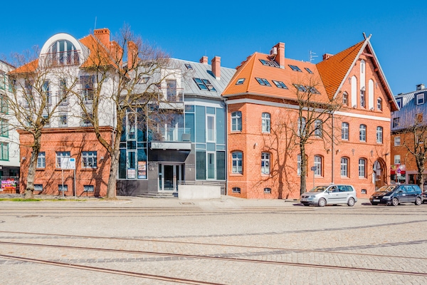 Vista frontal de la propiedad