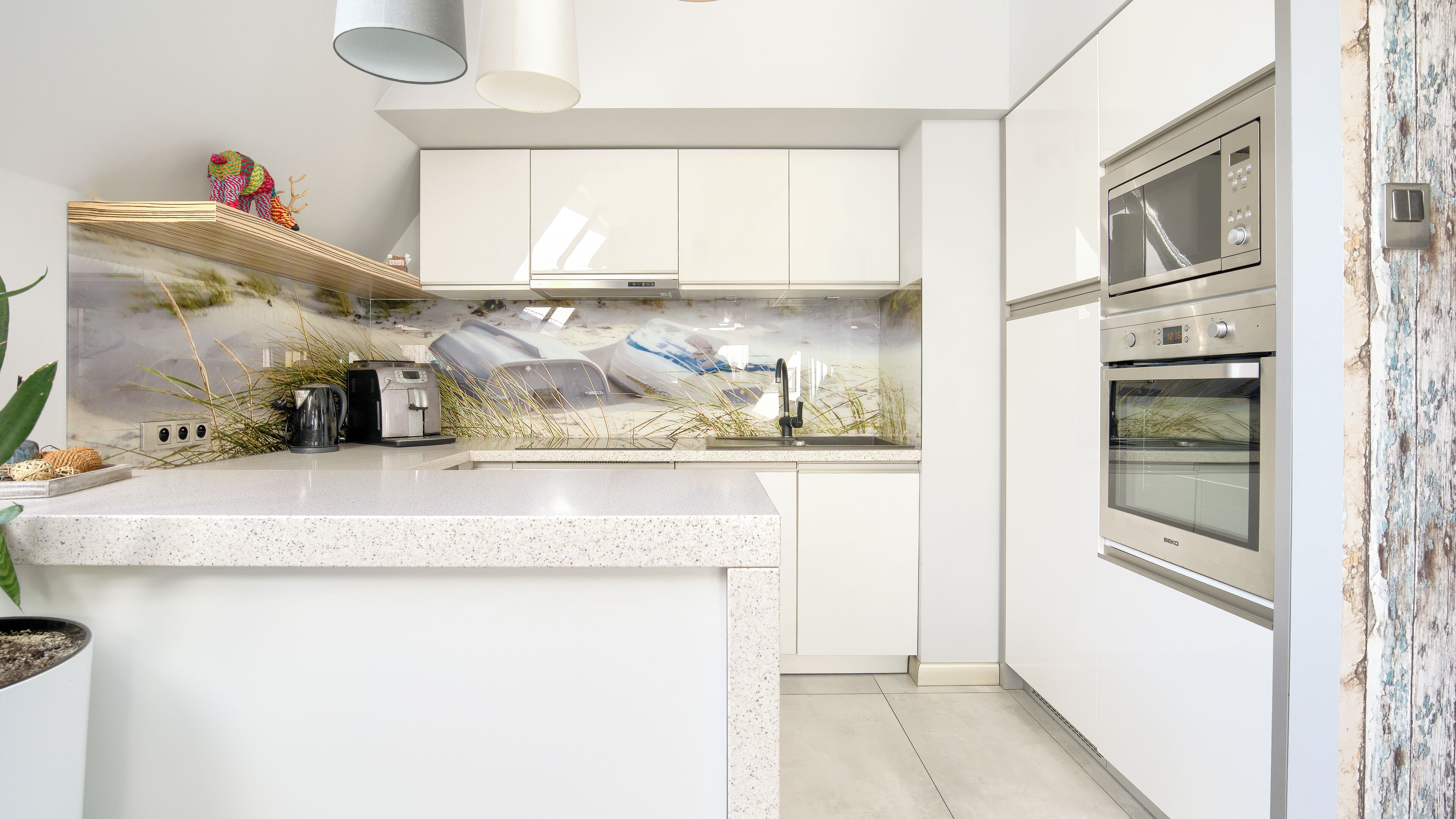 Apartment (15) | Private kitchen | Fridge, microwave, stovetop, dishwasher