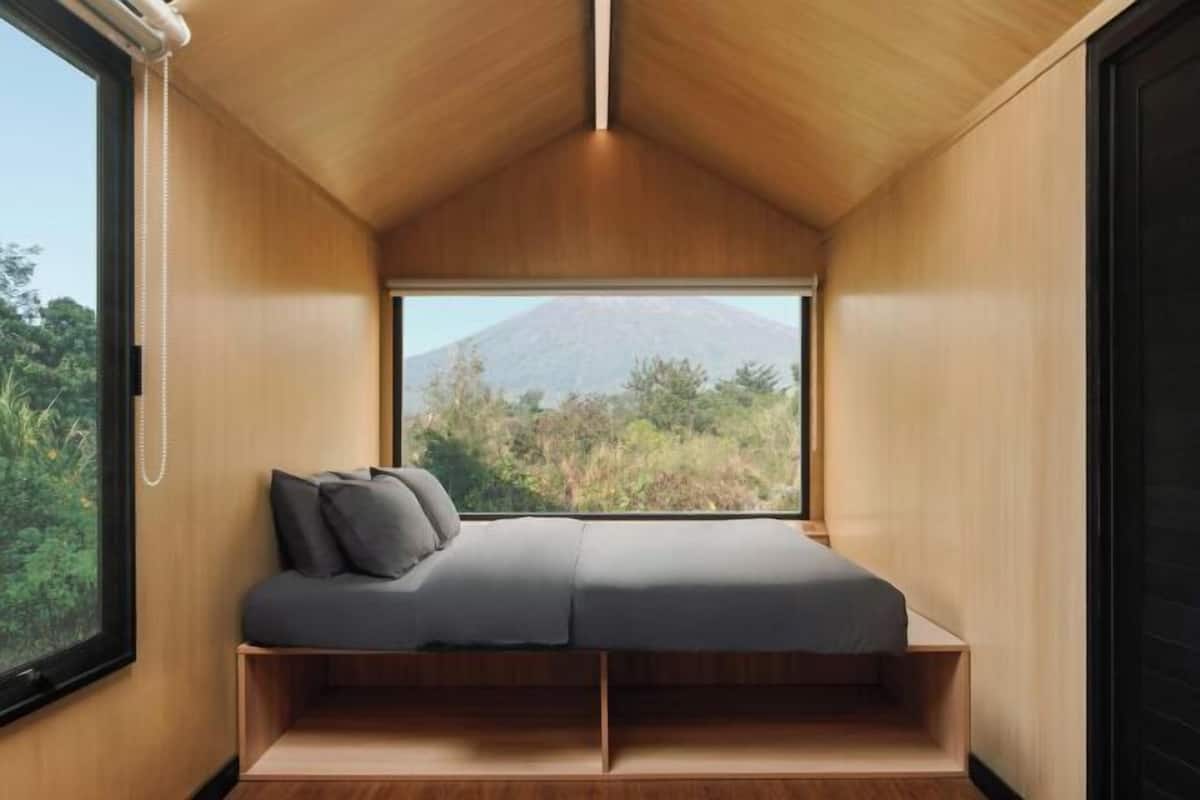 1 bedroom, desk, laptop workspace, free WiFi