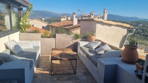  Is not available anymore but vrbo does not want to cancel this add